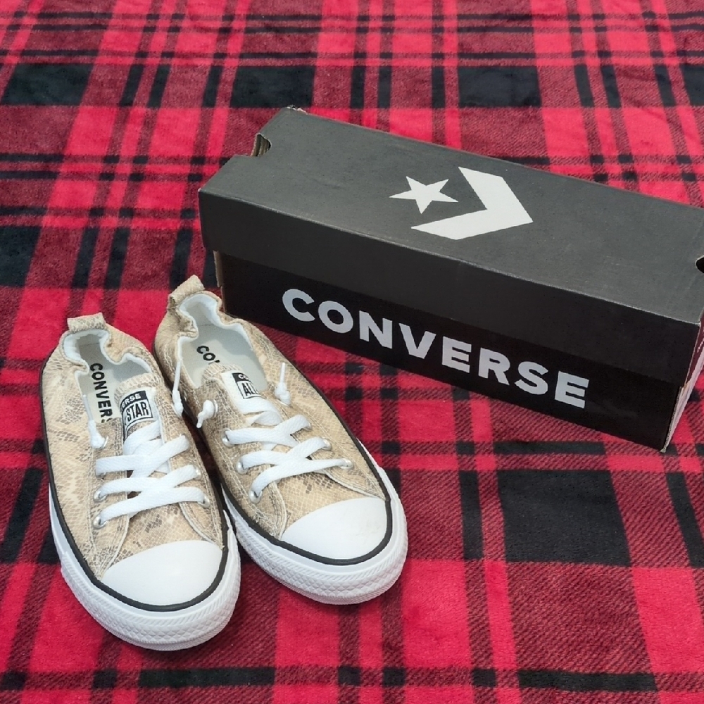 🍶🪱😃NIB Converse All Star Beige Snake Pattern Sneakers Women's size 7🍶🪱😃